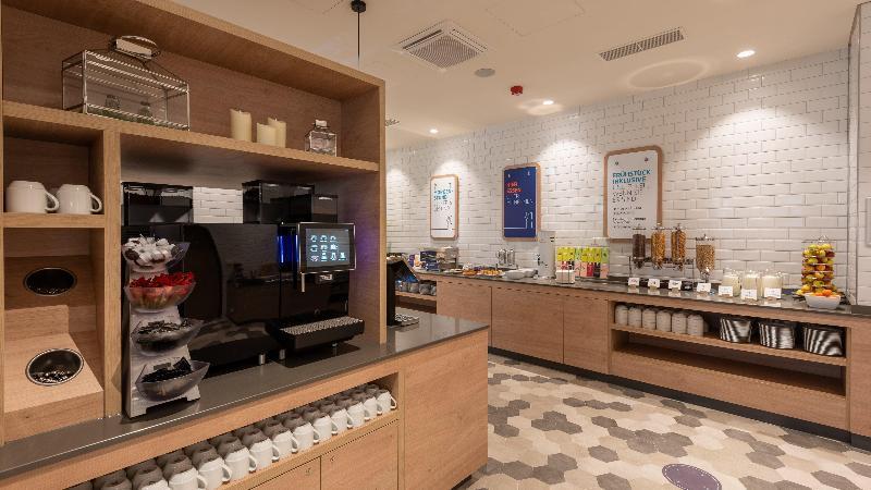 Holiday Inn Express - Munich North By Ihg Εξωτερικό φωτογραφία
